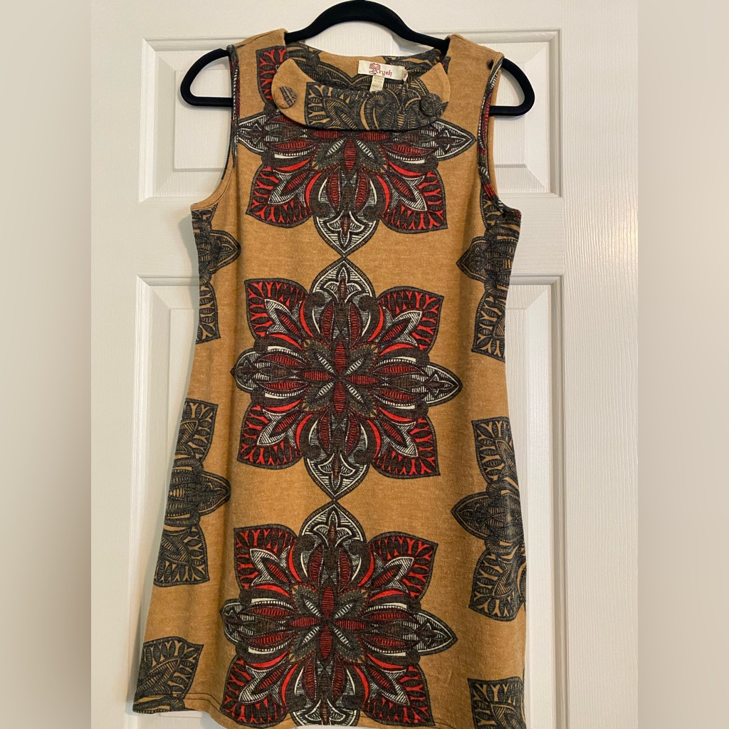 Aryeh Mocha Print Sweater Dress. Size Medium. New With Tags.